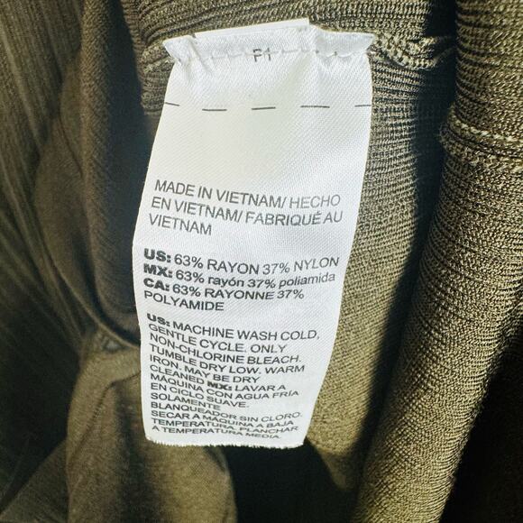 Chico's Flat-Back Ribbed Cardigan Sweater Green Button Front Pockets Women SZ 2 - Picture 6 of 10